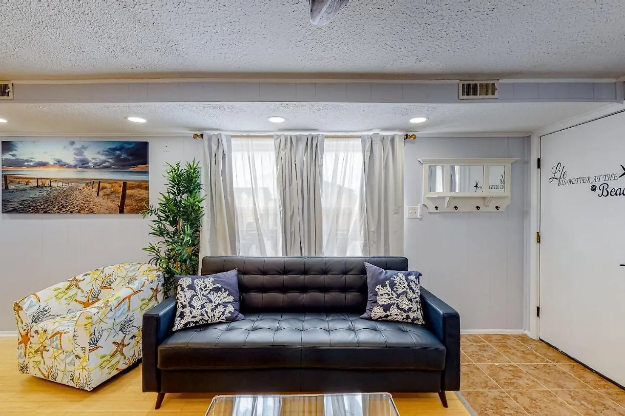 The Quarterdeck Oc Apartment Ocean City